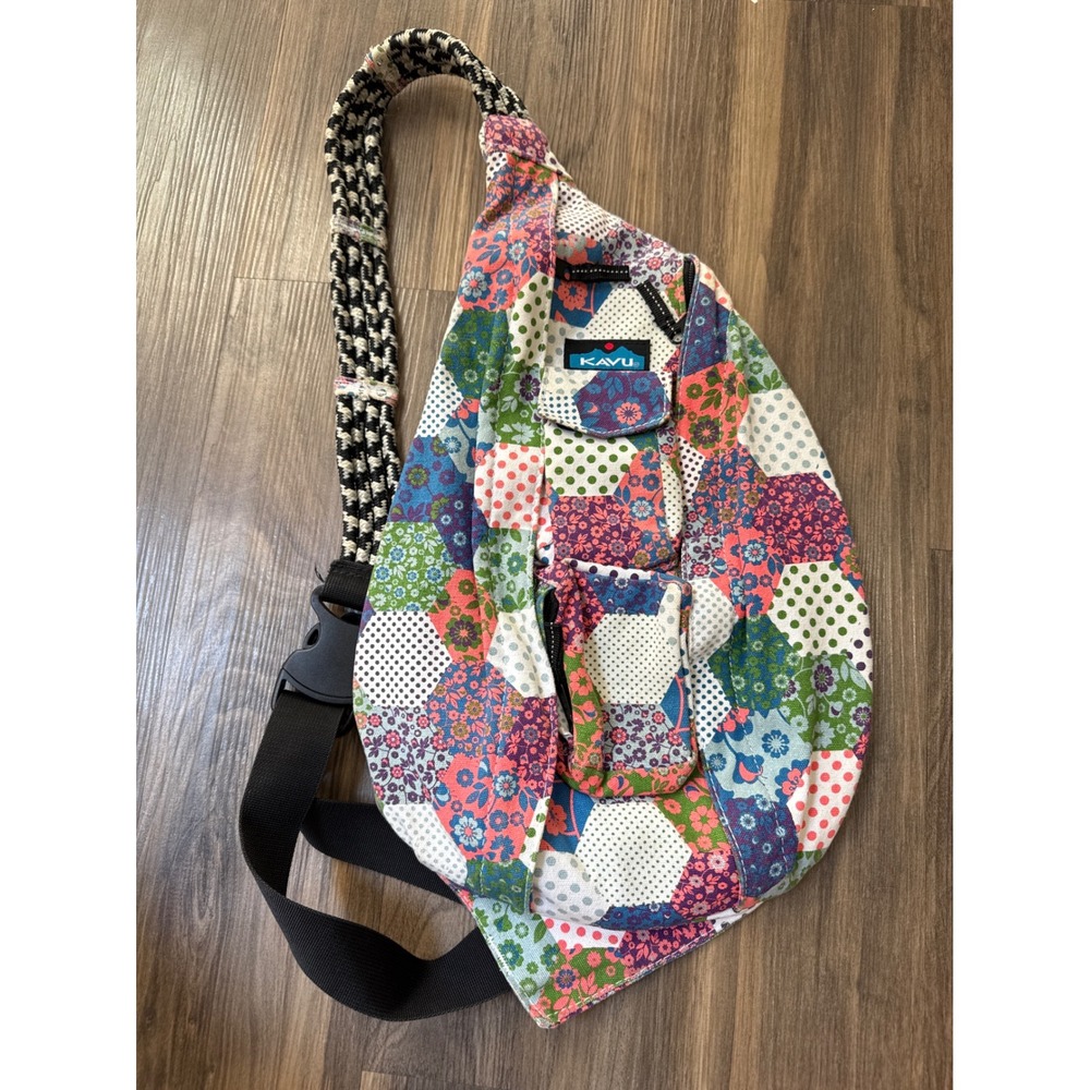 KAVU Rope Bag Multicolor Quilt Floral Patchwork Print Cotton Sling Backpack
